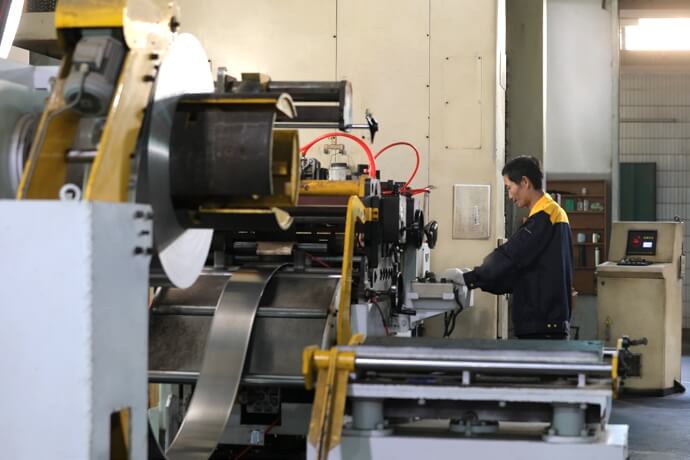 single piece stamping for motor