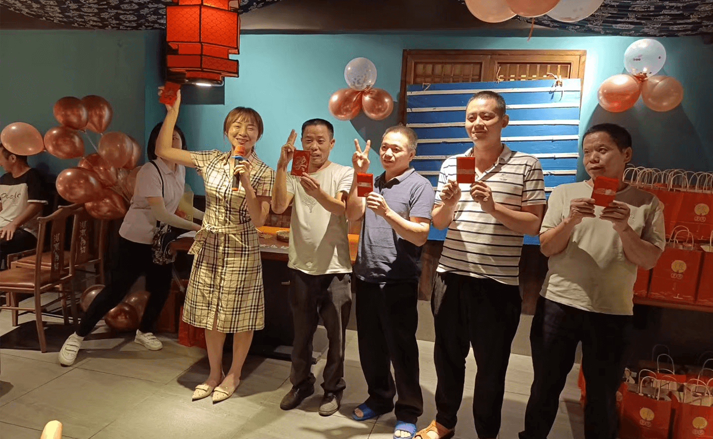 Dongguan Feng Yu employees Mid-Autumn Festival welfare activities